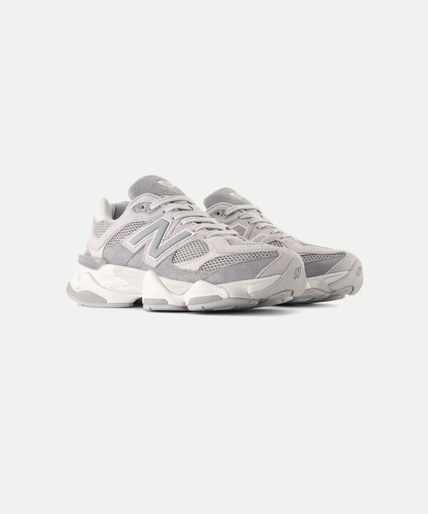 Tenis New Balance Para Hombre Gris image number null